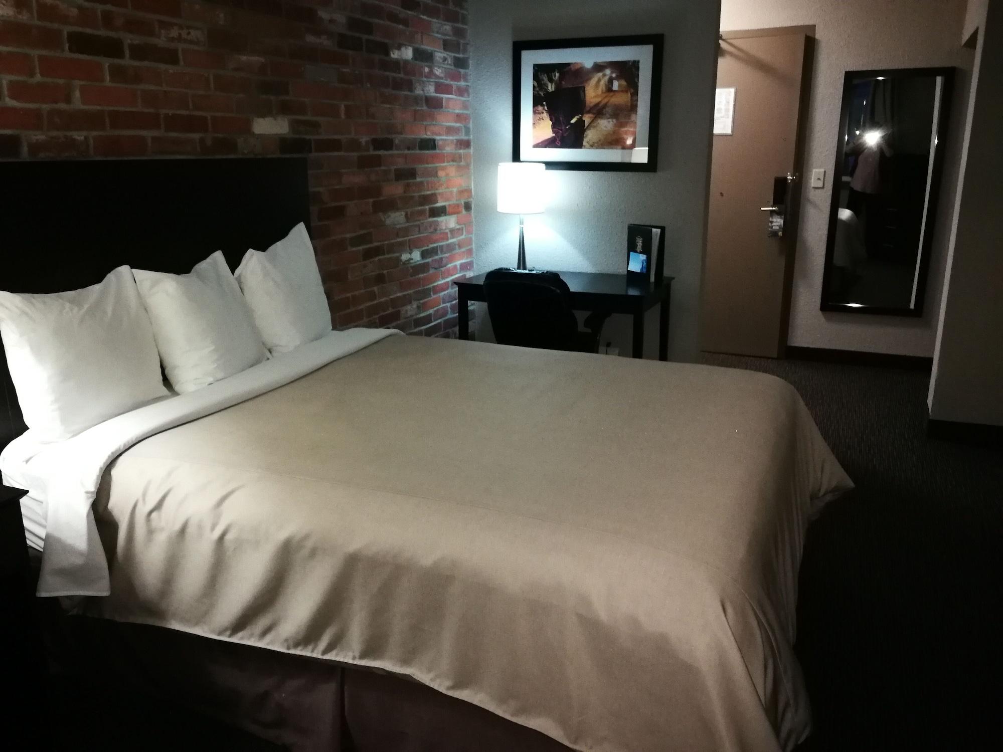 Hotel Super 8 By Wyndham Timmins On Exterior foto