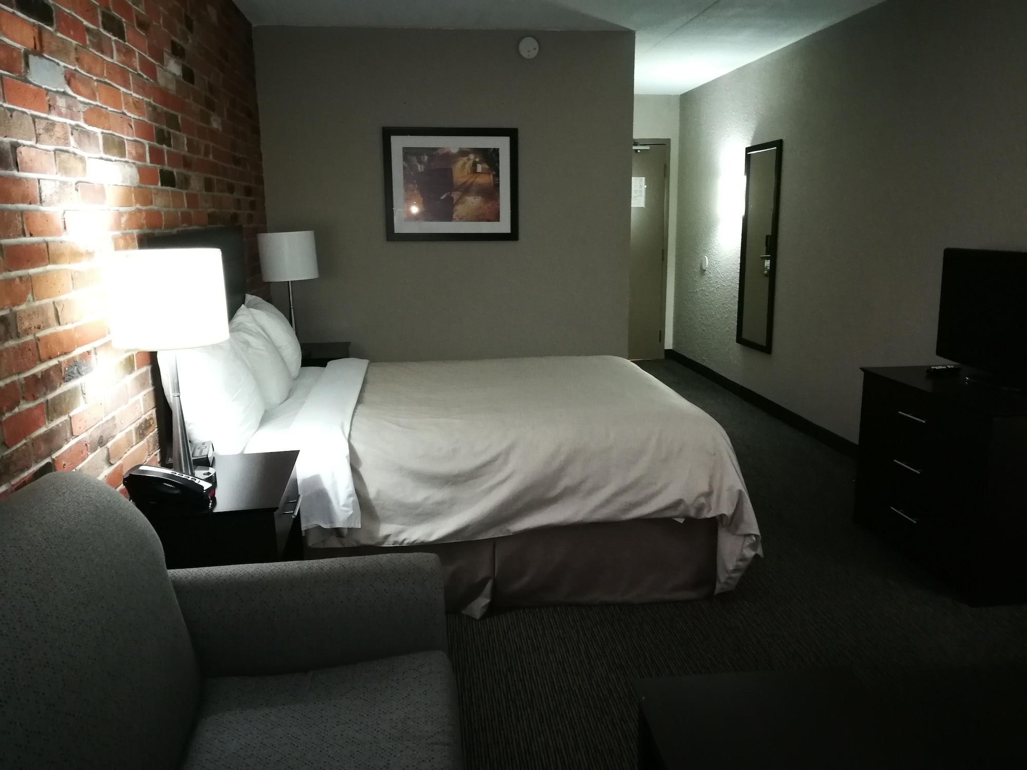 Hotel Super 8 By Wyndham Timmins On Exterior foto